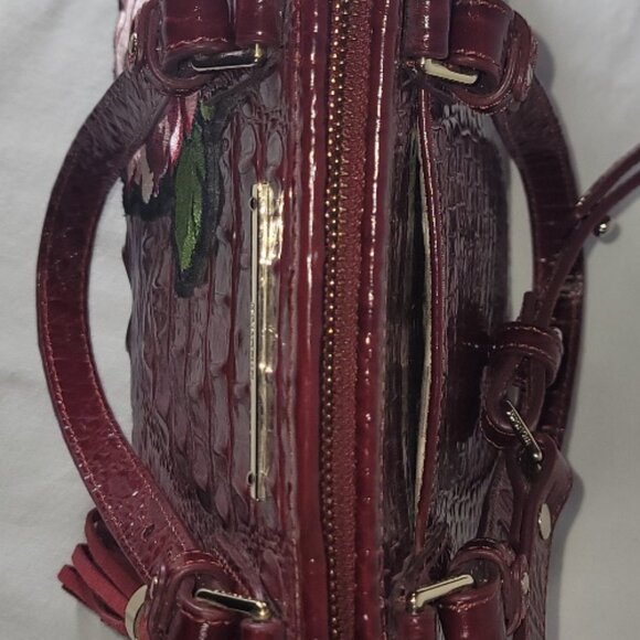 VINTAGE BRAHMIN MINI ASHER CHIANTI ROSSINI EMBROIDERED ROSES PURSE/BAG/TASSEL - Picture 7 of 9